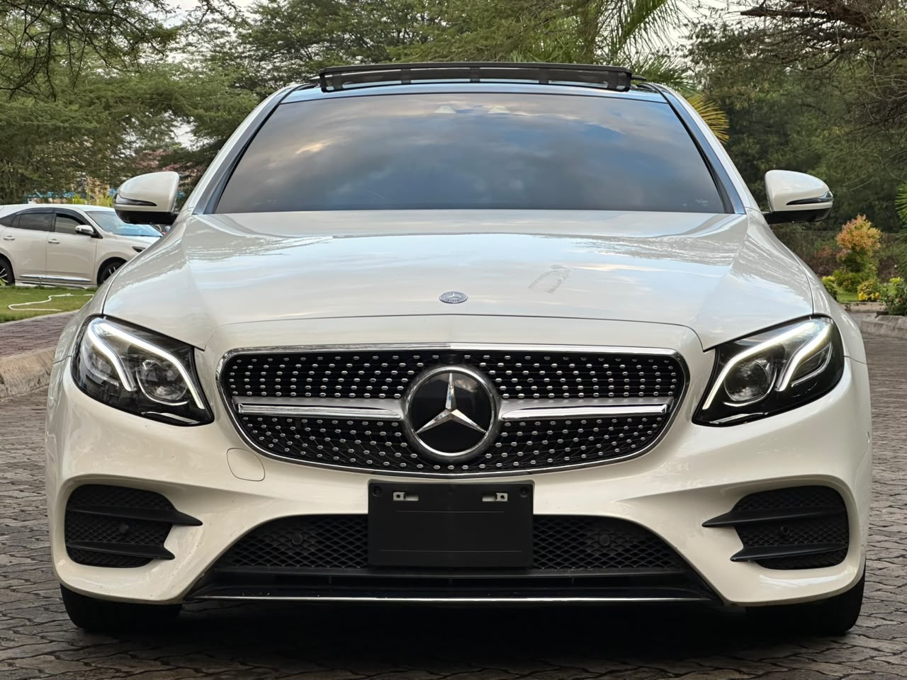 MERCEDES BENZ E-CLASS